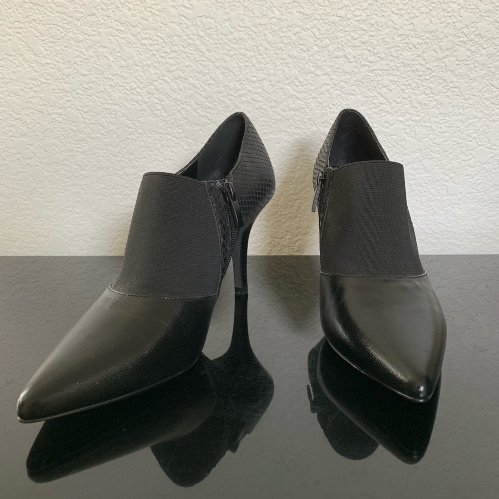 Tahari ‘Bea’ Heel